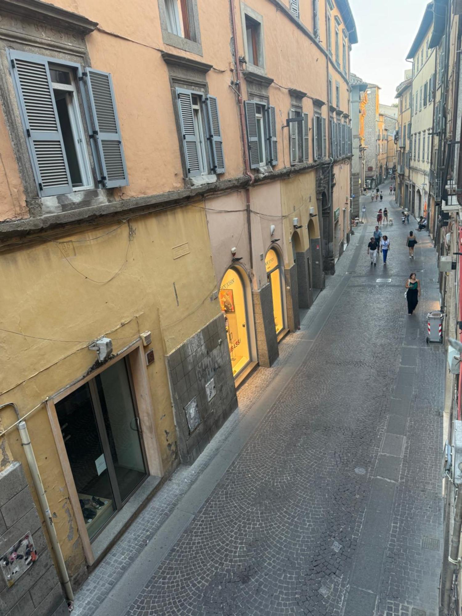 Antica Residenza Del Corso Viterbo Appartamento Vittorio Emanuele ภายนอก รูปภาพ